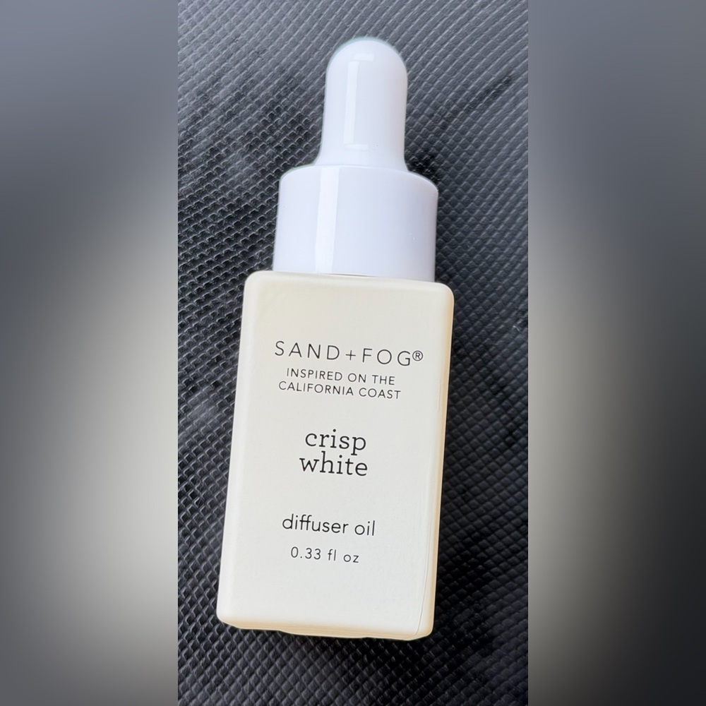✨New✨SAND + FOG Diffuser Oil- Crisp White 🪷Mix’N’Match 1 for $11 or 2 for $18🪷